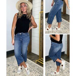 Risen - Wide Leg Crop Zig Zag hem Denim